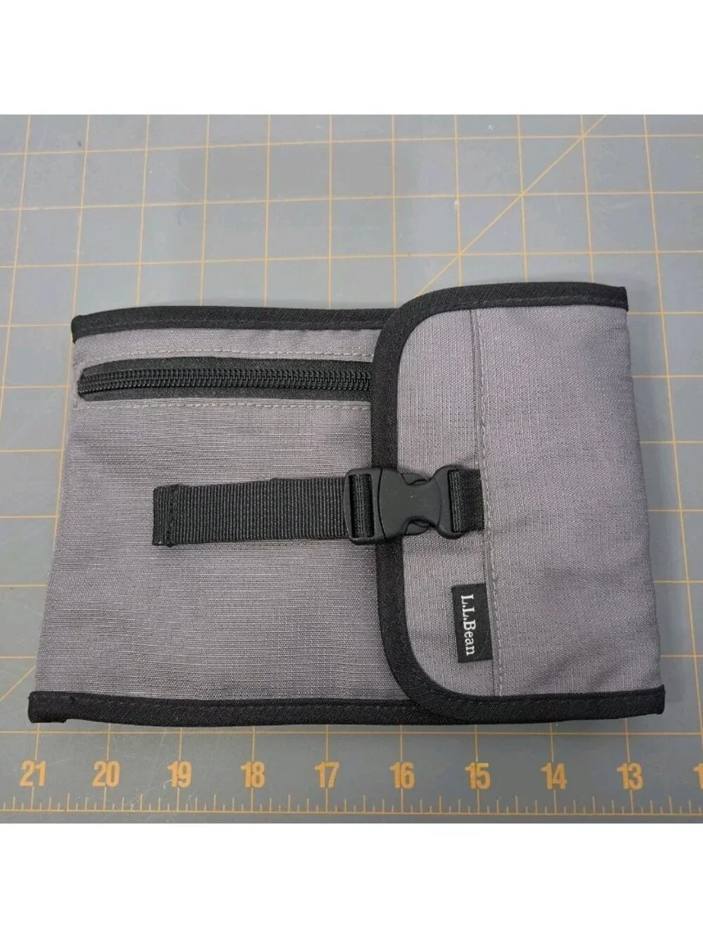 L.L. Bean Travel Neck Wallet w/Zippered Pockets & Buckle Closure Crossbody Grey